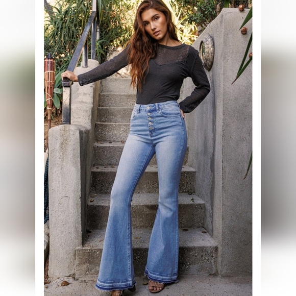 Flying Monkey Denim - FLYING MONKEY Button Fly High Rise Release Hem Super Flares. Med Wash. Size 25